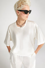 Load image into Gallery viewer, Viscose oversize T-shirt

