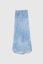 Load image into Gallery viewer, Long denim skirt with devoré floral motif
