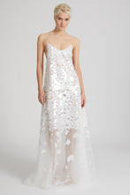 Load image into Gallery viewer, Long toulle dress with sequin degrade
