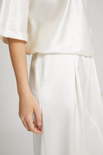 Load image into Gallery viewer, Palazzo trousers in viscose
