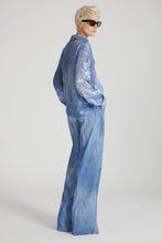Load image into Gallery viewer, Palazzo trousers in silk blend devorè with floral motif
