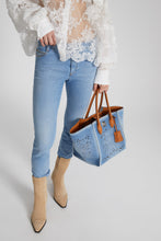 Load image into Gallery viewer, Skinny jeans with regular waist
