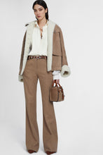 Load image into Gallery viewer, Pure silk shirt with front pleats
