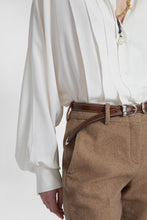 Load image into Gallery viewer, Pure silk shirt with front pleats
