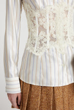 Load image into Gallery viewer, Printed silk shirt with rebrodé lace bustier
