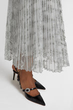 Load image into Gallery viewer, Pleated midi skirt with embroidered argyle motif
