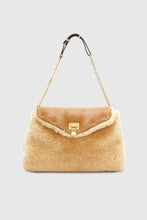 Load image into Gallery viewer, Joy shearling bag with chain handle
