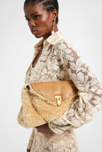 Load image into Gallery viewer, Joy shearling bag with chain handle
