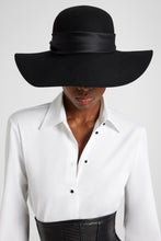Load image into Gallery viewer, Dudu hat in wool felt
