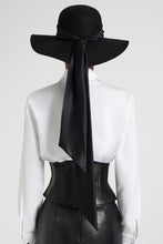Load image into Gallery viewer, Dudu hat in wool felt
