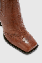 Load image into Gallery viewer, Vegetable leather ankle boot with brogue detail
