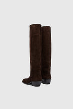 Load image into Gallery viewer, Stretch calfskin boot with brogue detail
