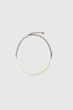 Load image into Gallery viewer, Glass Pearl Necklace with Curb Chain Details
