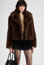 Load image into Gallery viewer, Boxy mink-effect jacket with oversized lapels
