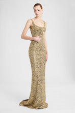 Load image into Gallery viewer, Mermaid gown in tulle with lamé Rebrodé embroidery
