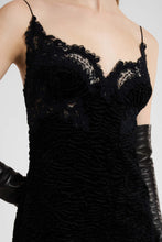 Load image into Gallery viewer, Short slip dress in astrakhan-effect fabric with Rebrodé embroidery
