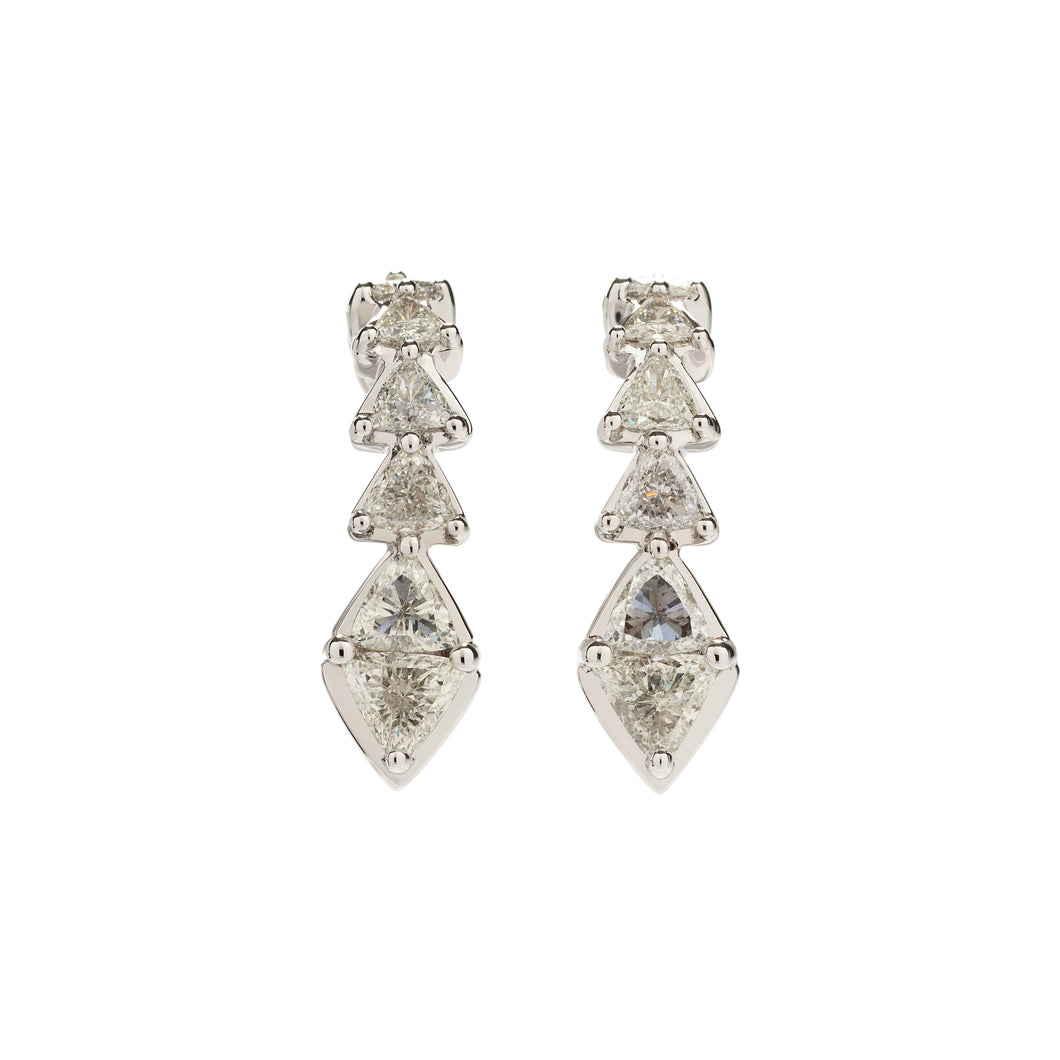 18k white gold earring with diamonds.