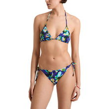 Load image into Gallery viewer, Side Tie Bikini Bottom Frangipanier Trouble

