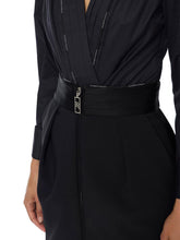 Load image into Gallery viewer, Skirt in double-layer crêpe fabric with tuxedo details
