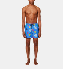 Load image into Gallery viewer, Swim Shorts Ronde des Tortues Multicolore
