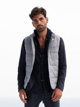 Load image into Gallery viewer, Gilet Cappuccio

