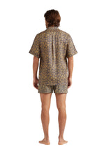 Load image into Gallery viewer, Linen Bowling Shirt Carapaces
