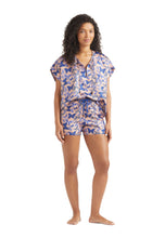 Load image into Gallery viewer, Silk Bermuda Shorts Disco Butterfly
