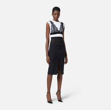 Load image into Gallery viewer, Jersey T-shirt with lace bralette

