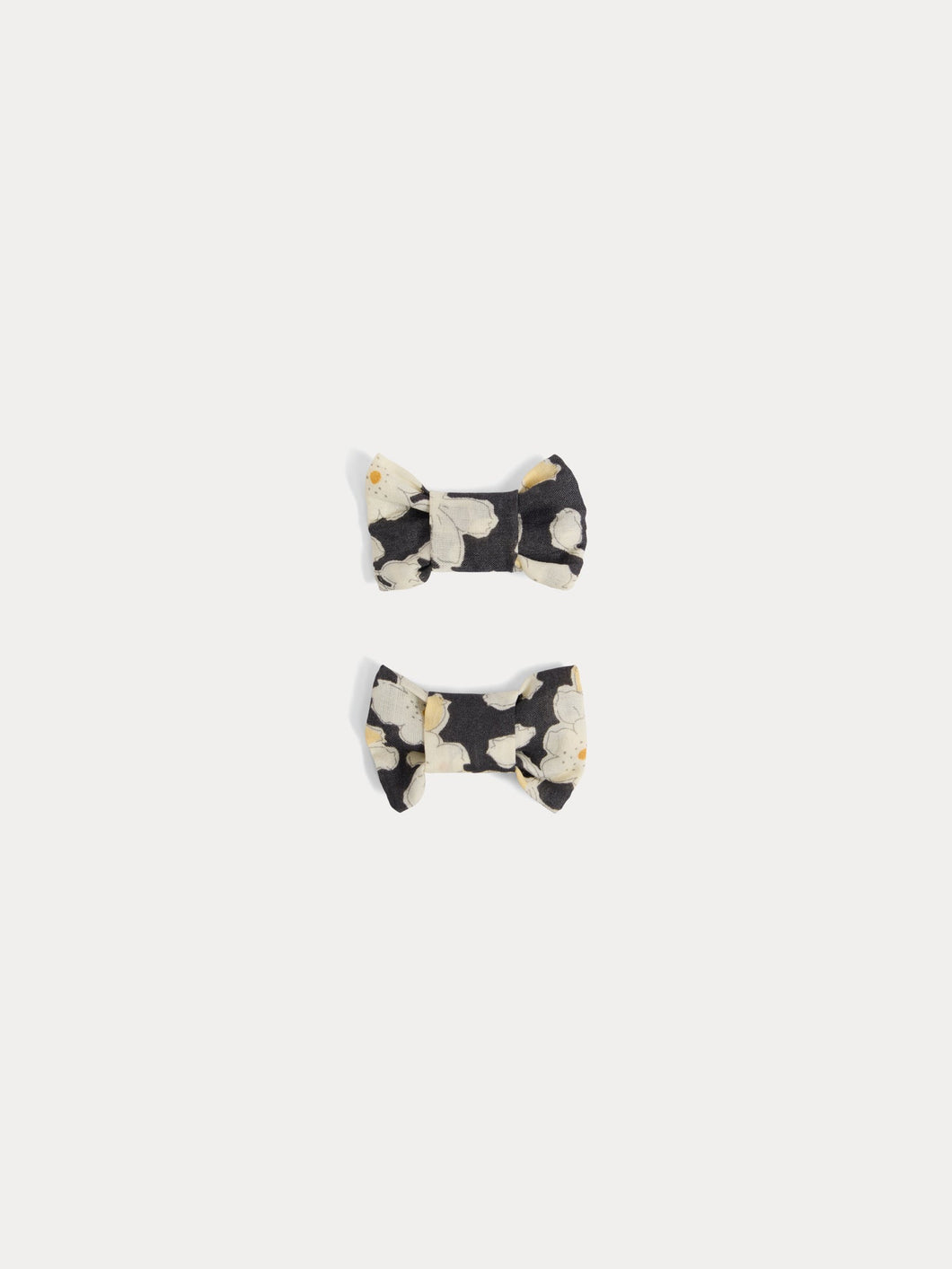 Miniclic barrette in black Liberty fabric in organic cotton