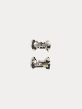 Load image into Gallery viewer, Miniclic barrette in black Liberty fabric in organic cotton
