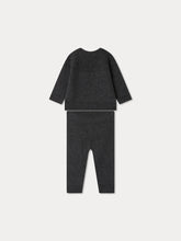 Load image into Gallery viewer, Jina set with fancy stitch on the neckline in heather gray wool
