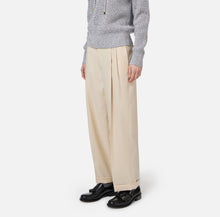 Load image into Gallery viewer, Turned-up trousers in cool wool with darts
