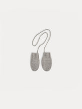 Load image into Gallery viewer, Babies' mittens heathered gray
