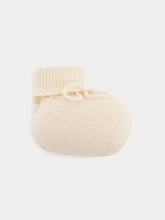 Load image into Gallery viewer, Baby Cashmere Booties milk white
