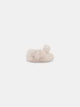 Load image into Gallery viewer, Babies' slippers milk white
