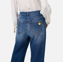 Load image into Gallery viewer, Stretch cotton boyfriend jeans with turn-ups
