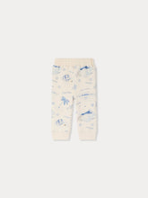 Load image into Gallery viewer, Bram jogging pants with island print in organic cotton
