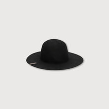 Load image into Gallery viewer, Felt hat
