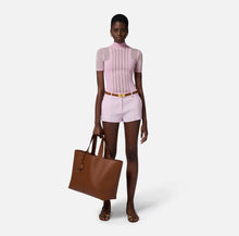 Load image into Gallery viewer, Shorts in lightweight cool wool fabric
