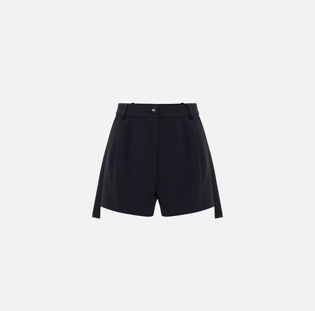 Crêpe tuxedo shorts with satin bands
