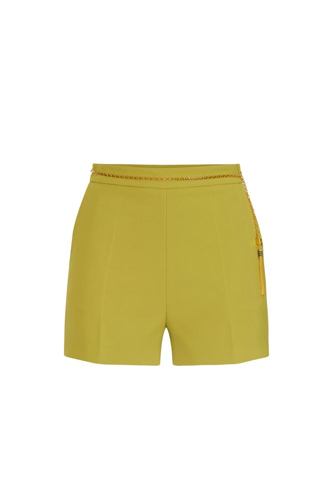 Shorts in lightweight crêpe fabric with jewel chain