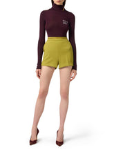 Load image into Gallery viewer, Shorts in lightweight crêpe fabric with jewel chain
