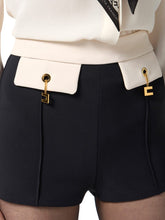 Load image into Gallery viewer, Colour-blocking shorts in double layer crêpe fabric
