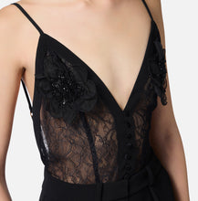 Load image into Gallery viewer, Jumpsuit in lightweight crêpe fabric with floral embroideries
