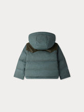 Load image into Gallery viewer, Jareth down jacket with hood and removable sleeves
