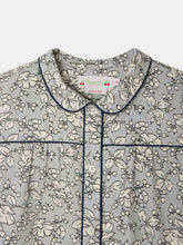 Load image into Gallery viewer, Josseline blouse with Peter Pan collar and contrasting piping in organic cotton
