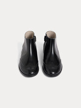 Load image into Gallery viewer, Janette zip-up leather ankle boots with flower toe
