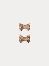 Load image into Gallery viewer, Miniclic barrette in camelia pink Liberty fabric
