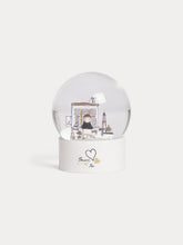 Load image into Gallery viewer, Jarez snow globe
