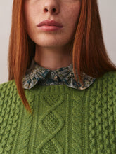 Load image into Gallery viewer, Joony sleeveless cashmere sweater
